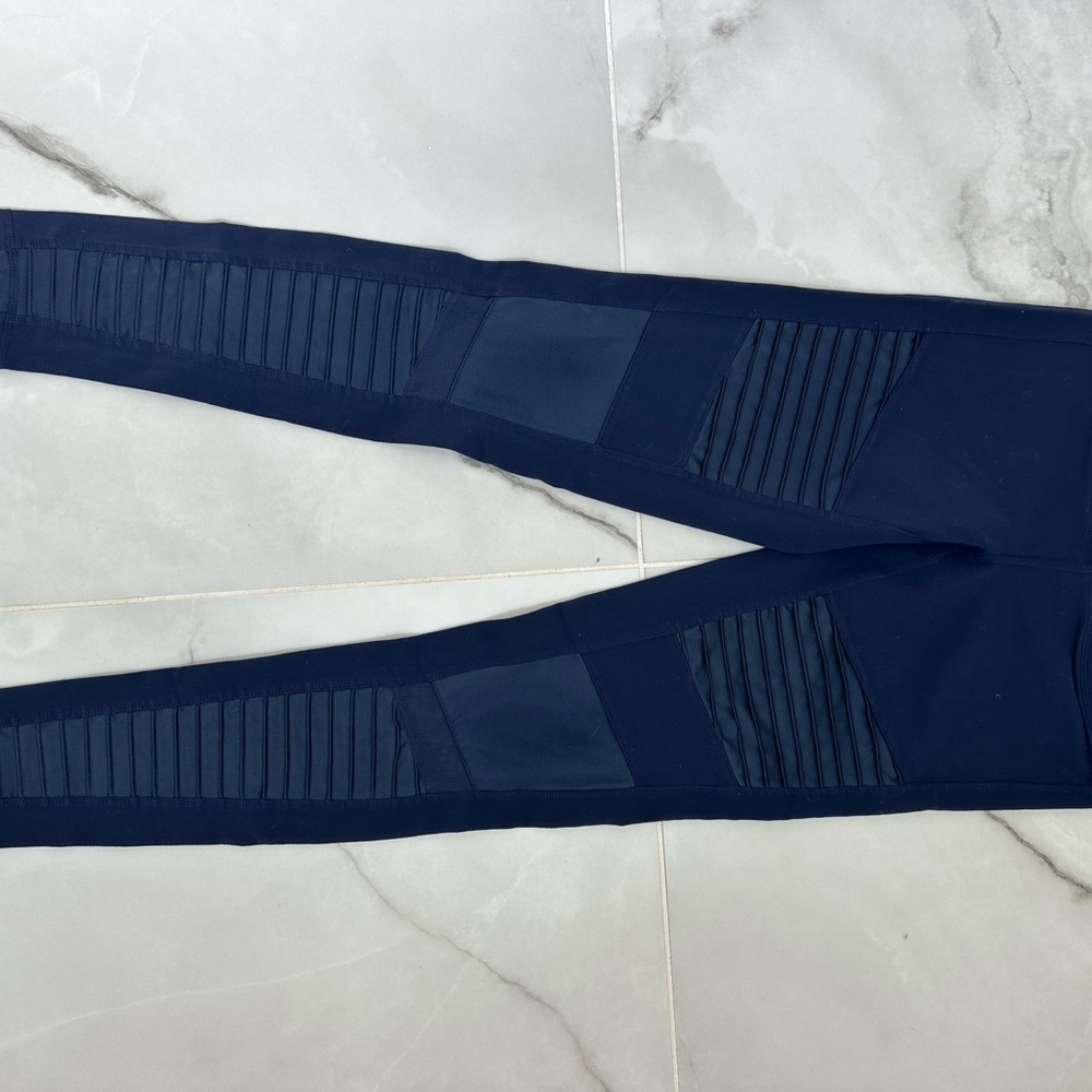 ALO Yoga Black Leggings